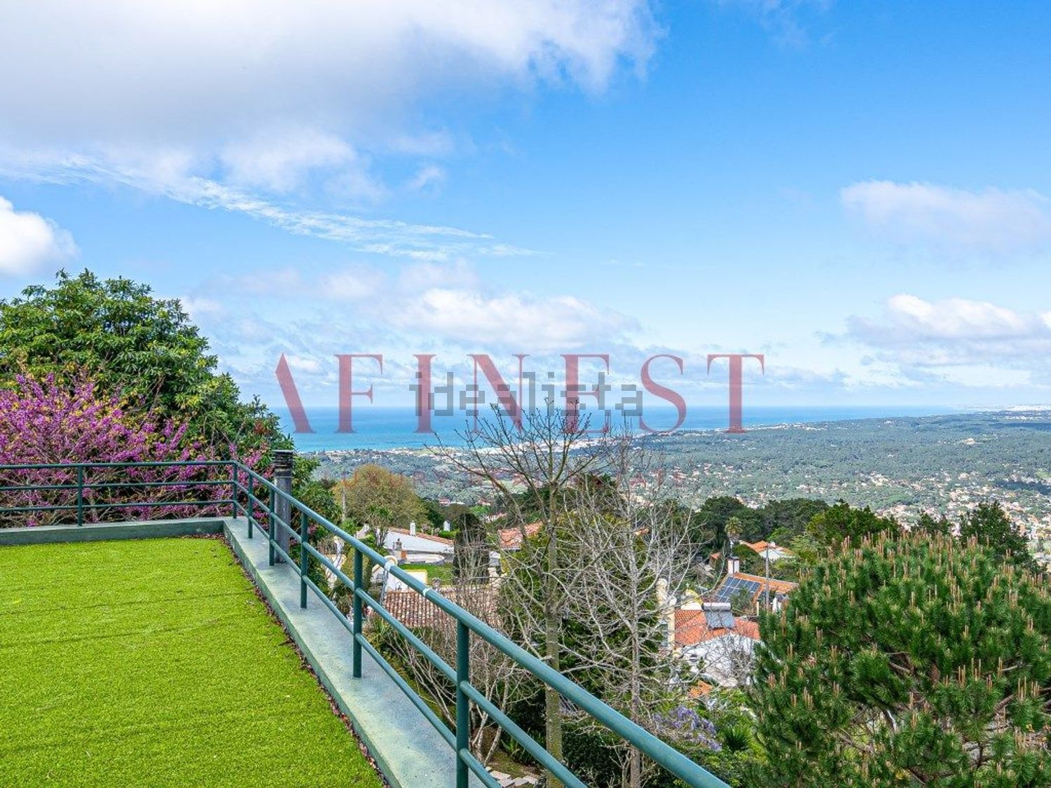 出租小楼房或独栋别墅在Rua Alto do Tanque Novo - 视线