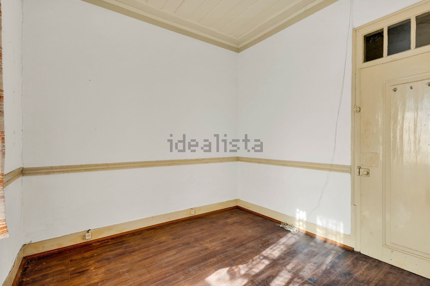 小楼房或独栋别墅出售在Rua Direita - 居住