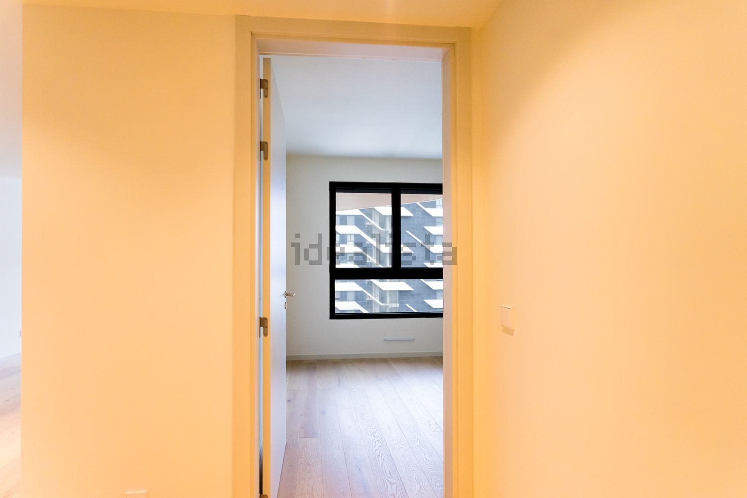 出租公寓 t1在Rua Mário Botas - 过道