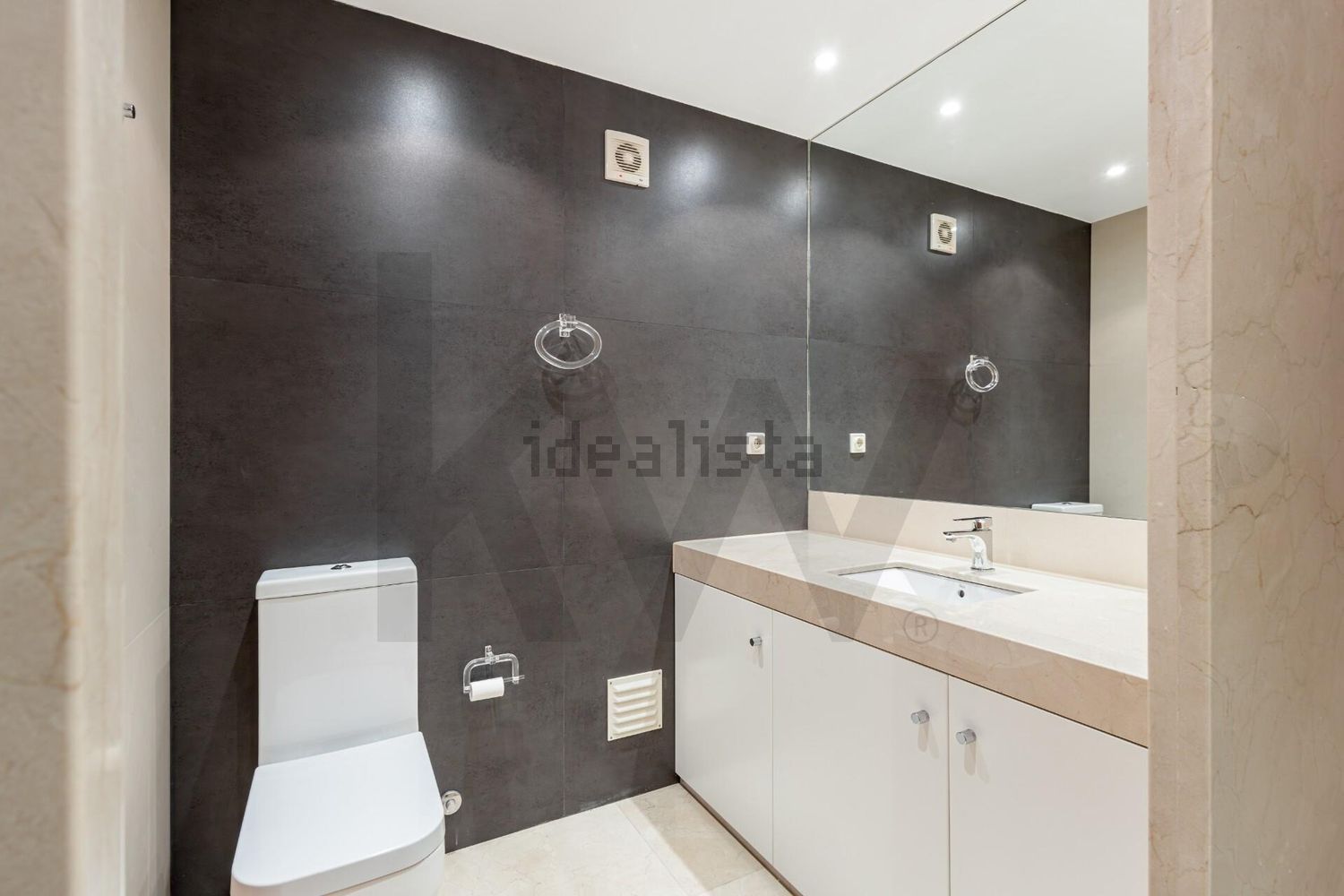 出租公寓 t3在Rua Professor Mark Athias, 1 b 1c, Nº - 卫生间