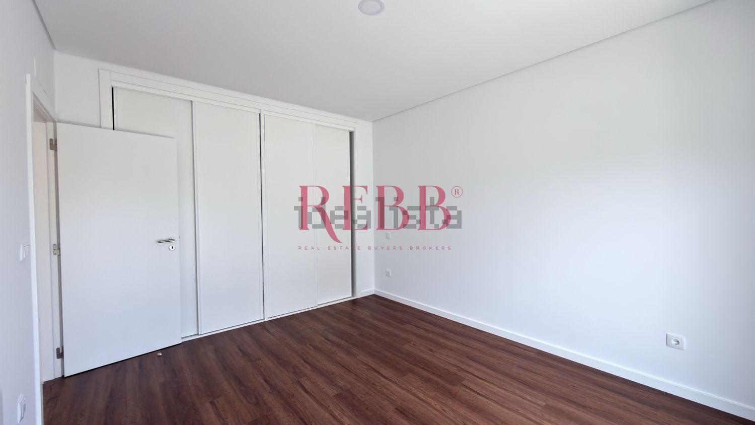 小楼房或独栋别墅出售在Rua Almada Negreiros - 居住