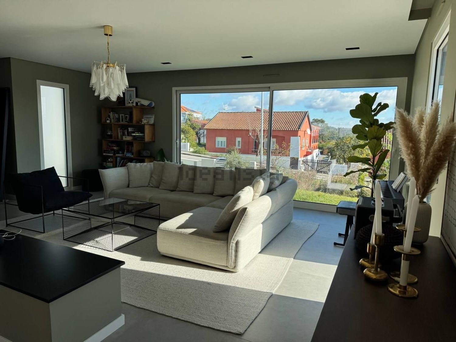 小楼房或独栋别墅出售在Igreja Nova e Cheleiros - 客厅