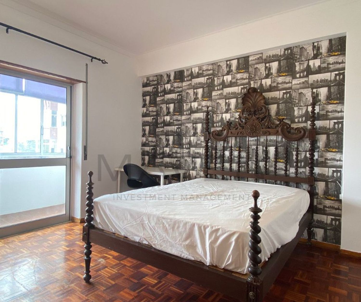 出租顶层公寓在Avenida Professor Rui Luís Gomes - 卧室