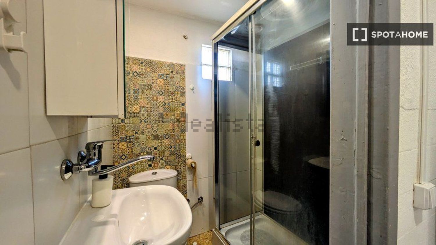 出租t0（单人公寓）在Rua Marechal Gomes da Costa - 卫生间