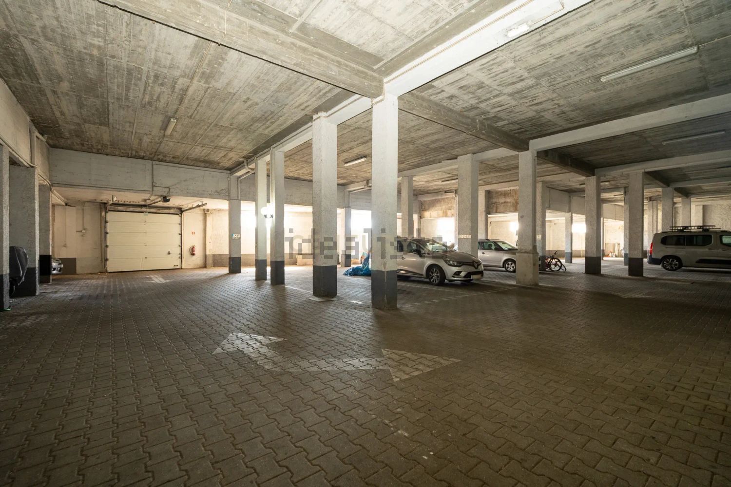 公寓 t1出售在Estrada Municipal 546 - 停车位