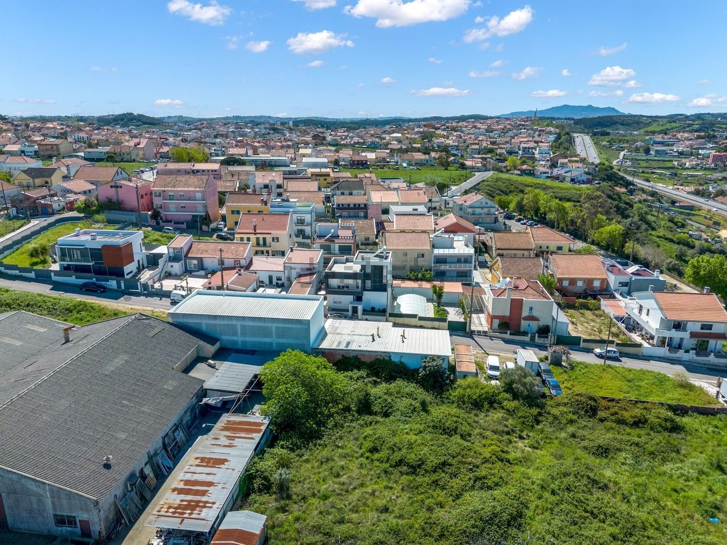 小楼房或独栋别墅出售在Rua Piteira Santos - 视线