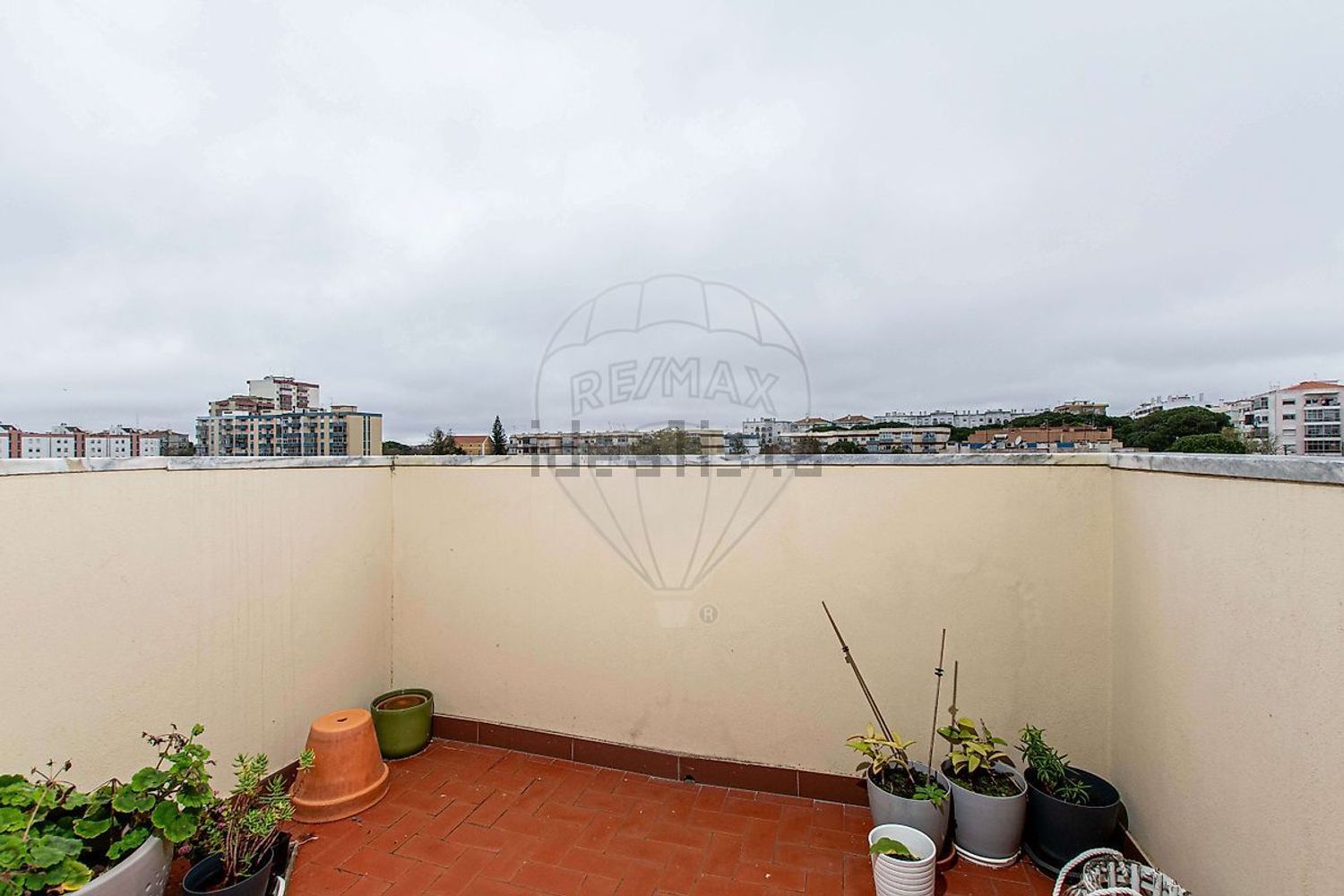 出租公寓 t3在Largo Mouzinho da Silveira - 阳台