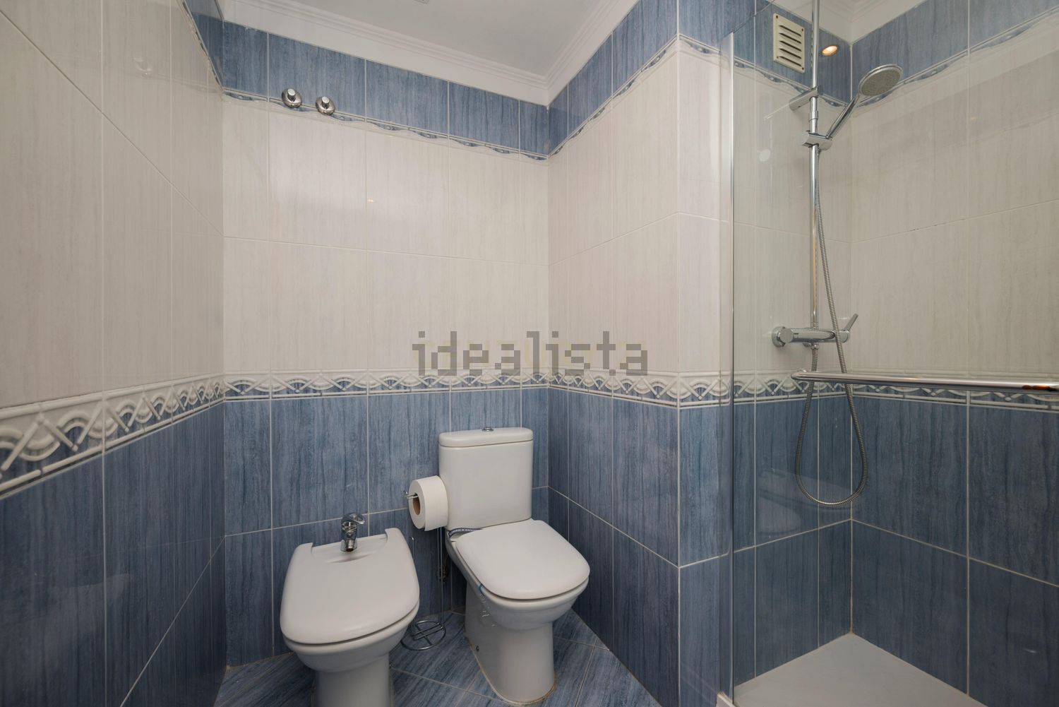 出租公寓 t3在Rua Melo Antunes, 36 - 卫生间