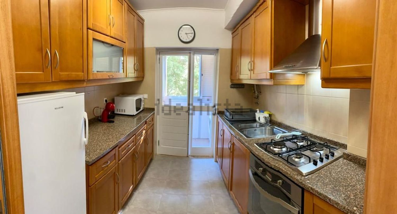 出租房间在Rua Nampula, 7 - 厨房