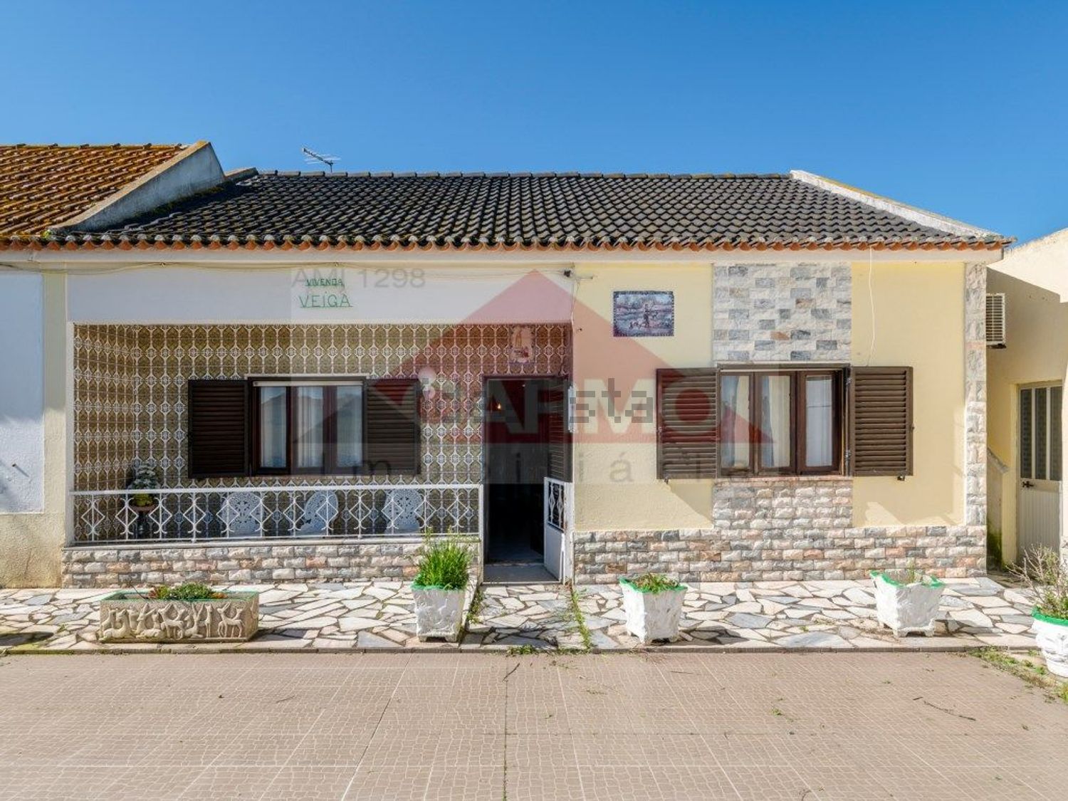 小楼房或独栋别墅出售在Atalaia e Alto Estanqueiro - Jardia - 外立面