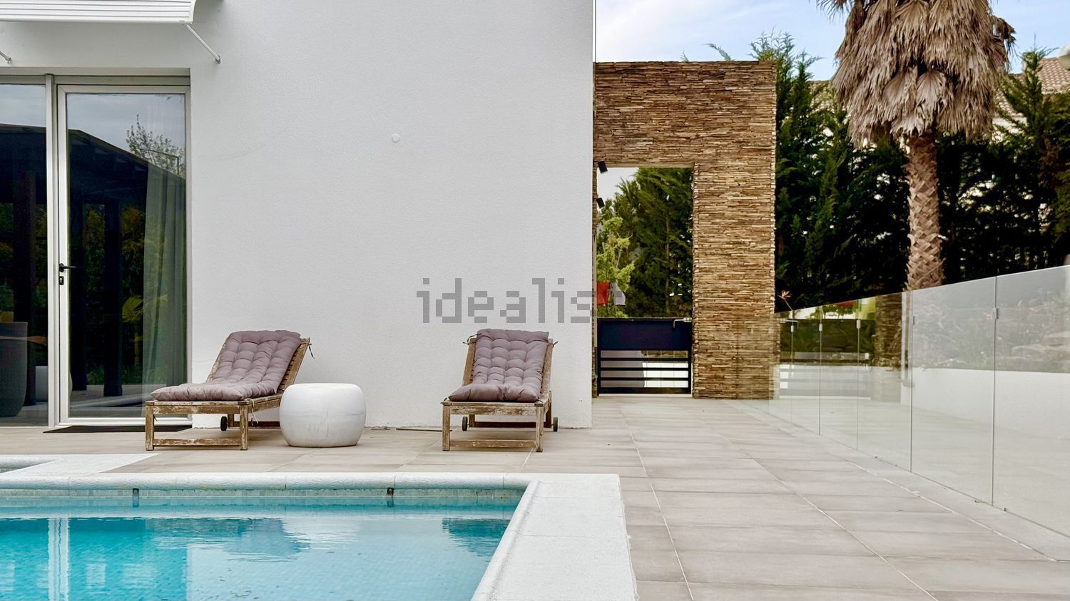 小楼房或独栋别墅出售在Rua Mato das Cruzadas - 游泳池