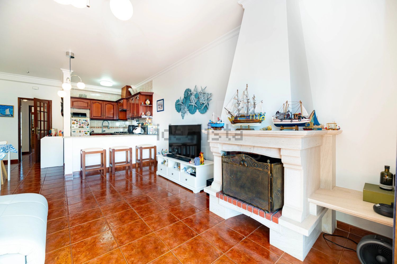 公寓 t1出售在Encarnação - 客厅