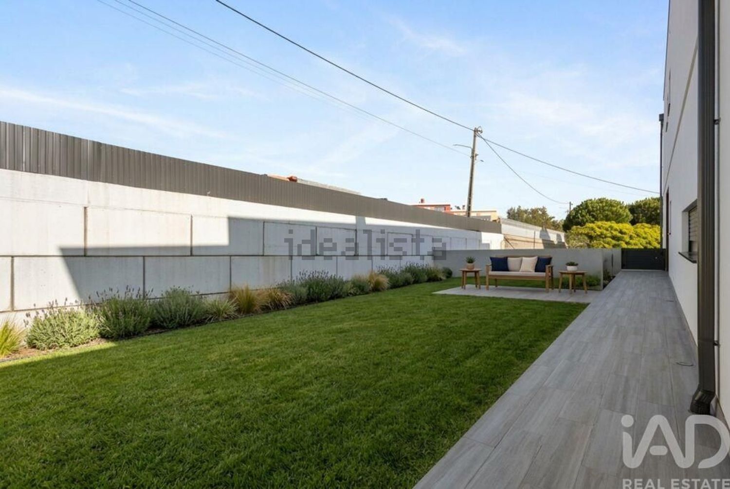 小楼房或独栋别墅出售在São Pedro da Cadeira - 周边