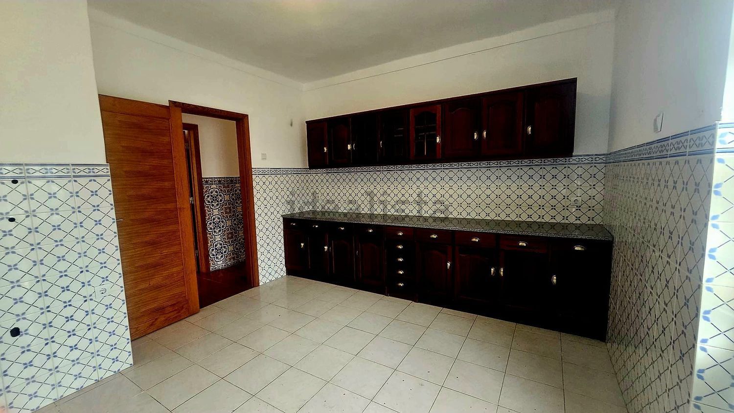 小楼房或独栋别墅出售在Rua da Cerca - 厨房