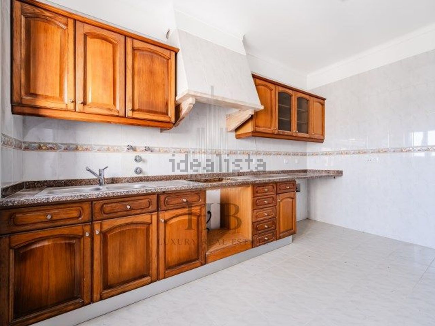 出租小楼房或独栋别墅在Rua do Arneiro - 厨房