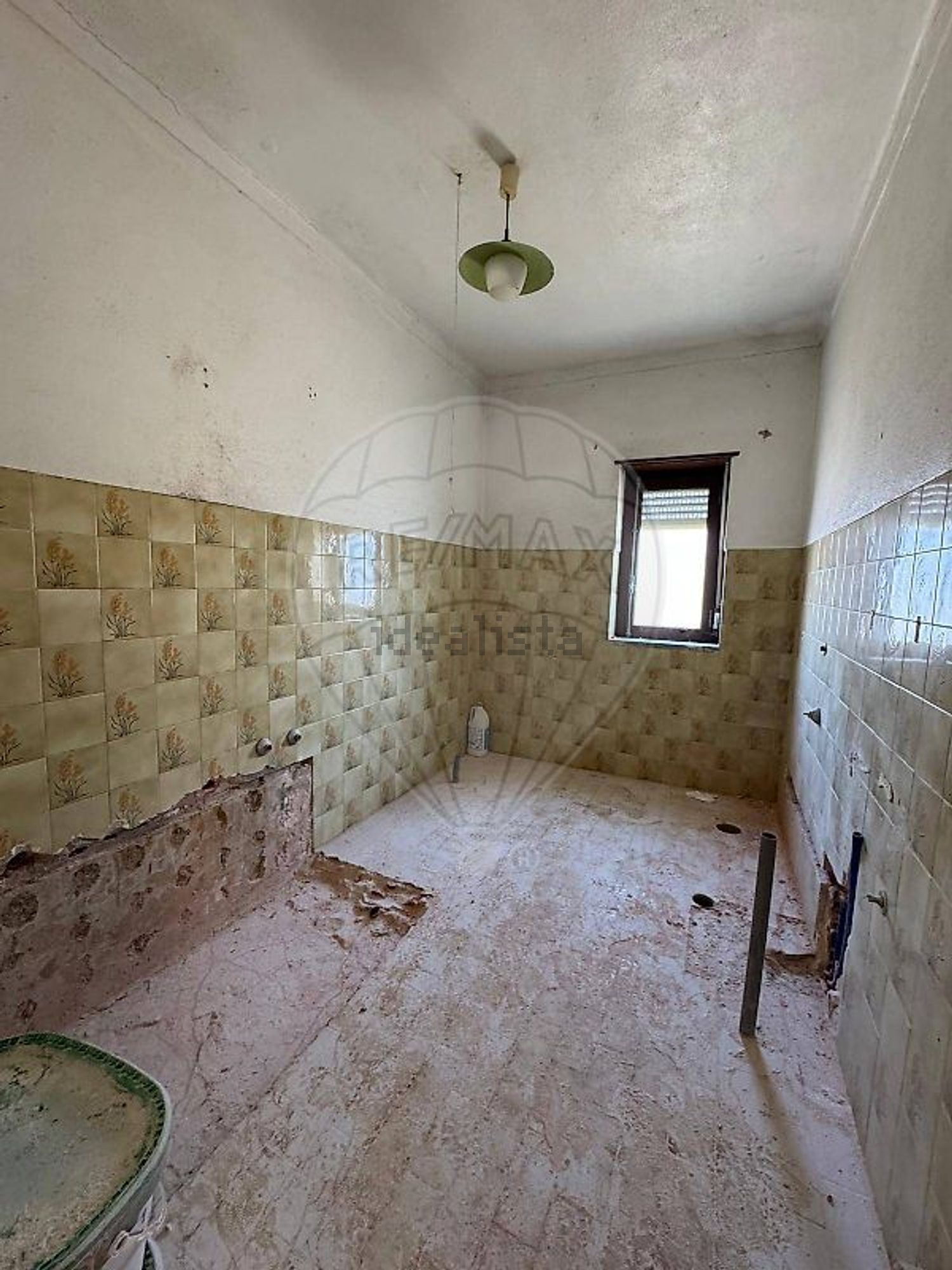 小楼房或独栋别墅出售在Lamas e Cercal - 卫生间