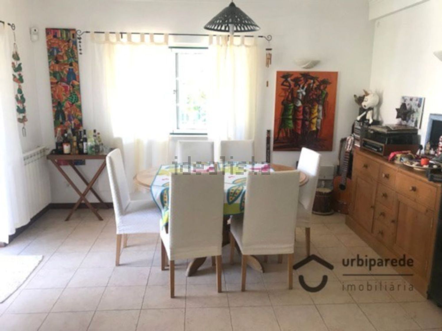 出租小楼房或独栋别墅在Praceta Susana Feitor s/n - 客厅