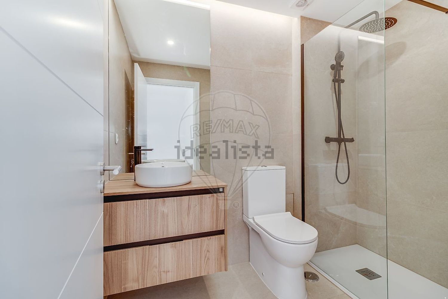 公寓 t2出售在Praceta Filinto Elísio - 卫生间