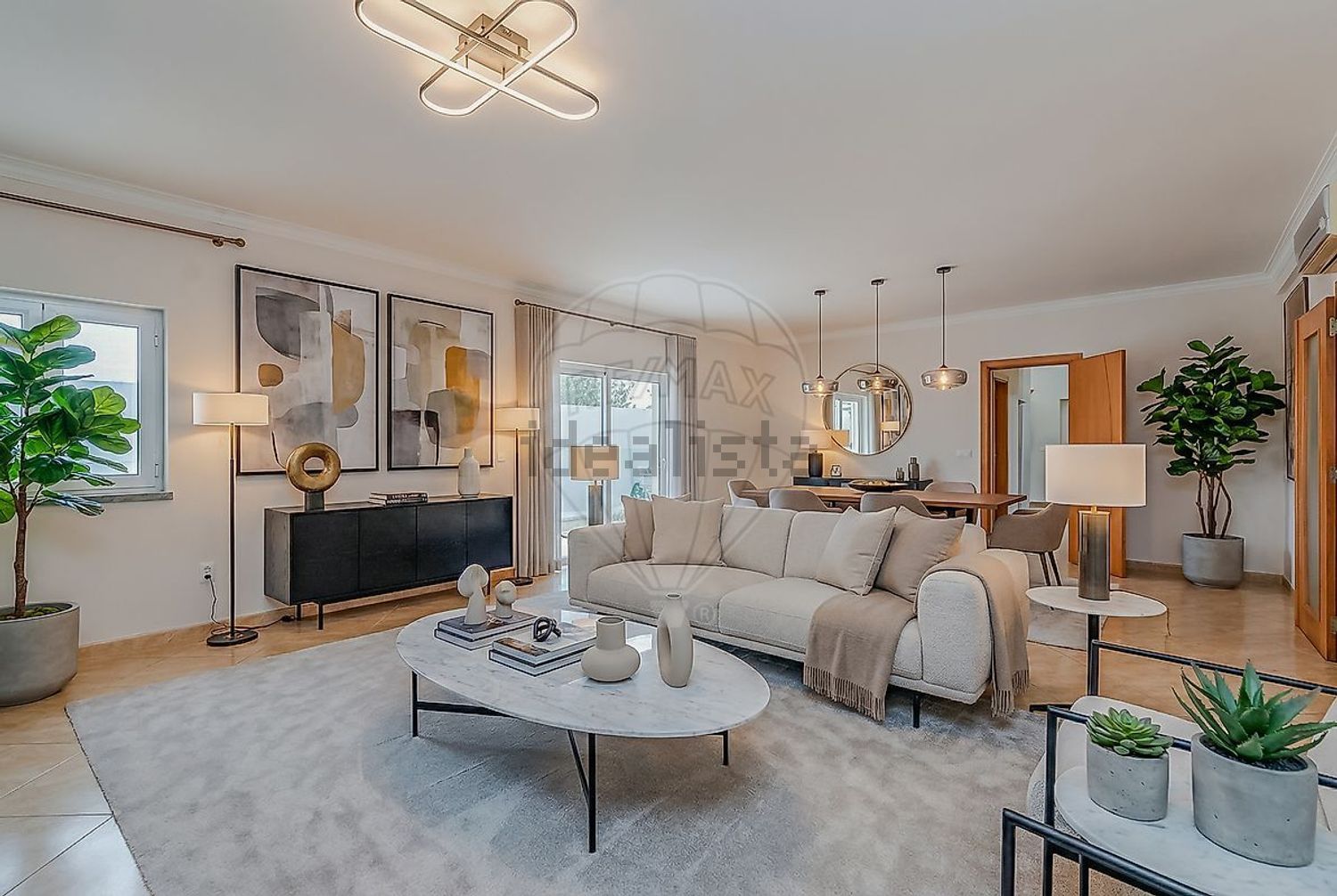 小楼房或独栋别墅出售在Rua do Rosmaninho - 客厅