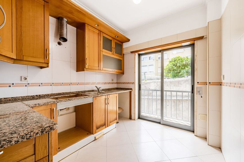 公寓 t3出售在Falagueira-Venda Nova