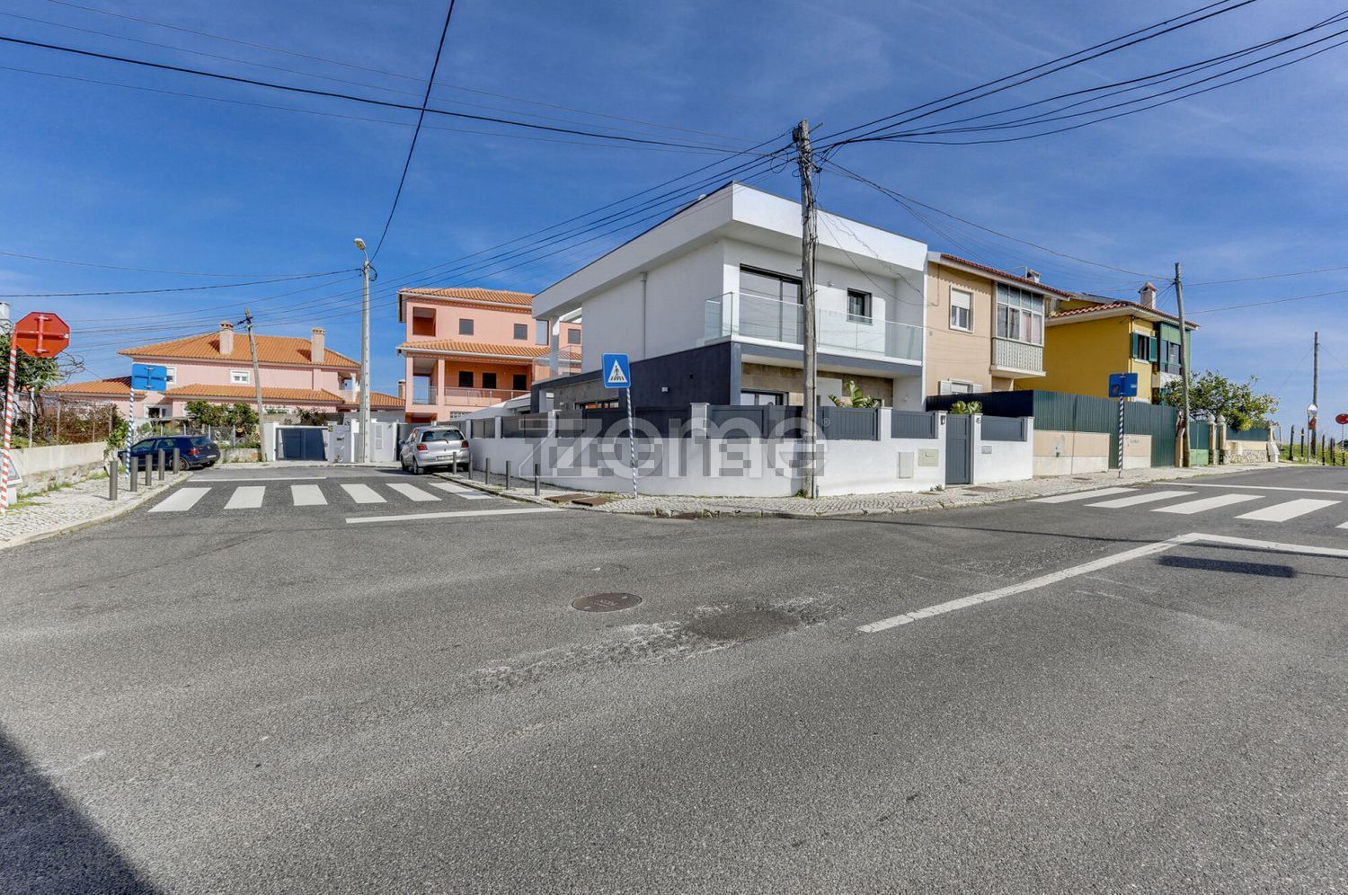 出租双拼别墅在Rua Portelas, 47 a - 外立面