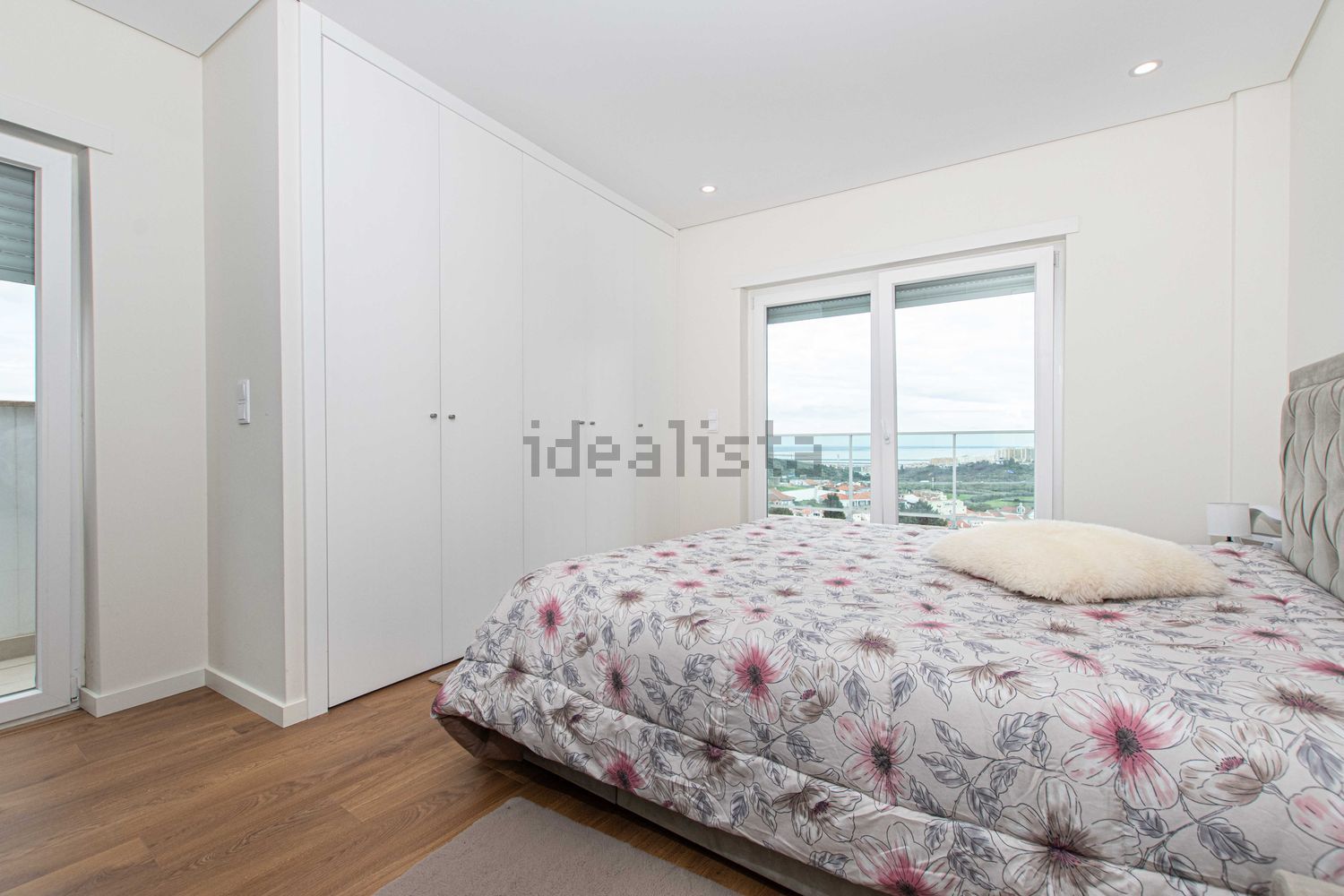 公寓 t2出售在Praça 1º de Maio, 4 - 卧室