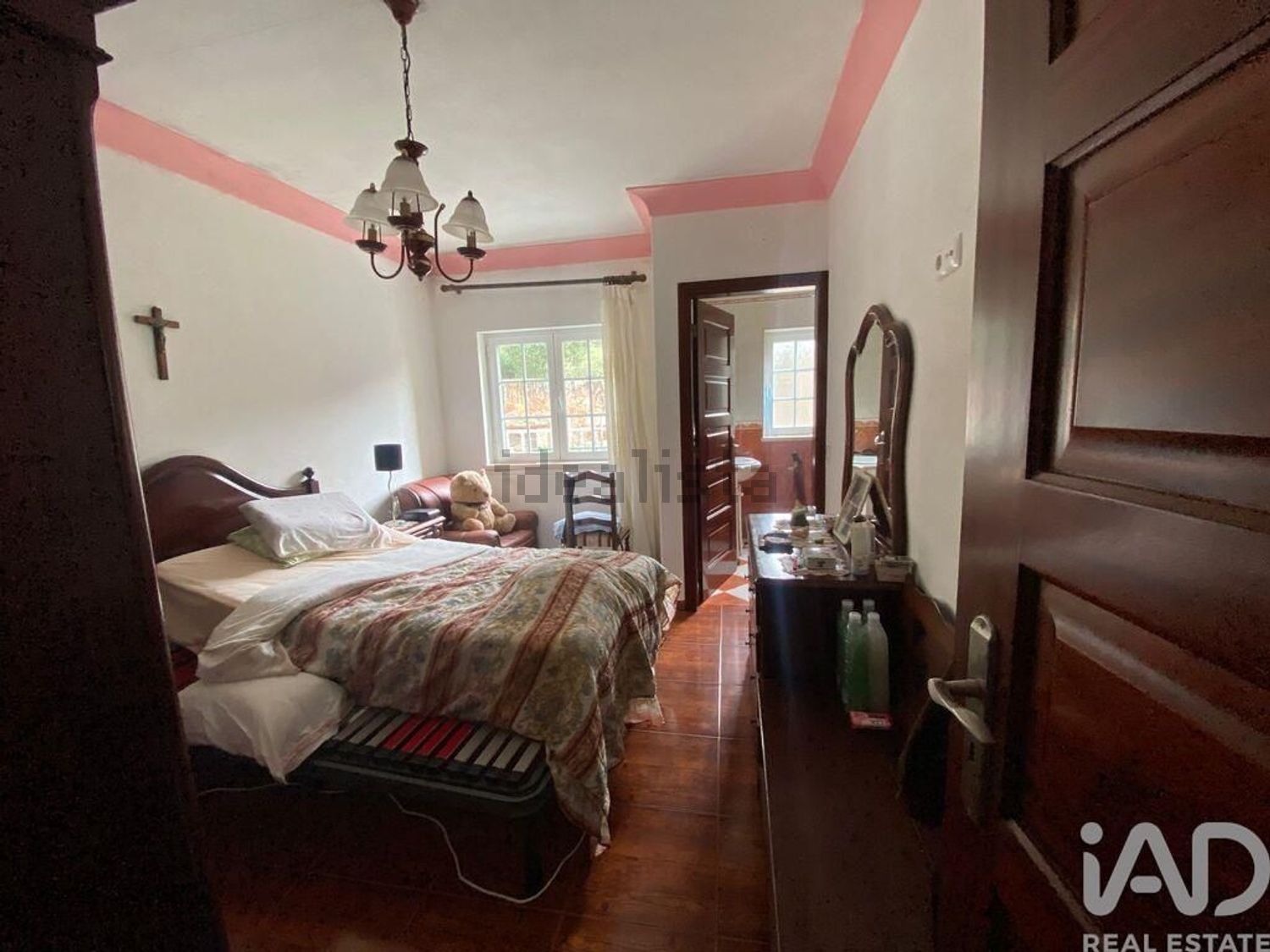 小楼房或独栋别墅出售在Lamas e Cercal - 客厅