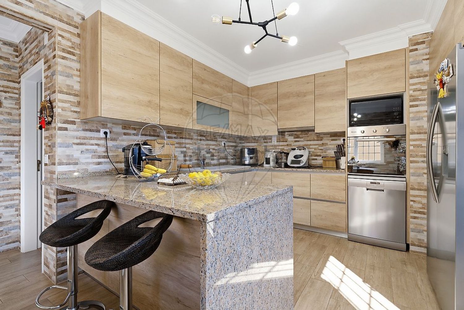 小楼房或独栋别墅出售在São Quintino - 厨房