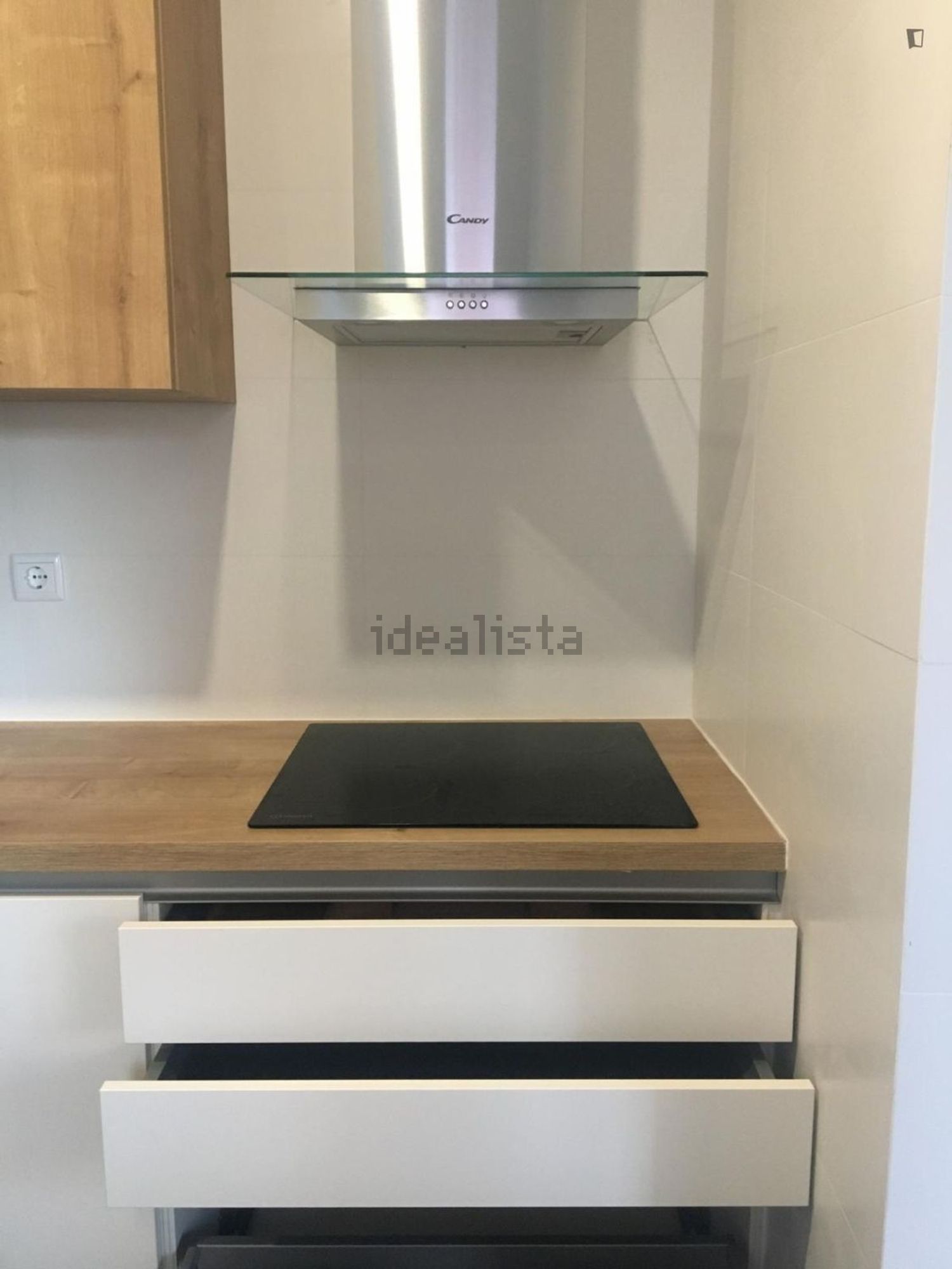 出租房间在Rua Angra do Heroísmo - 厨房