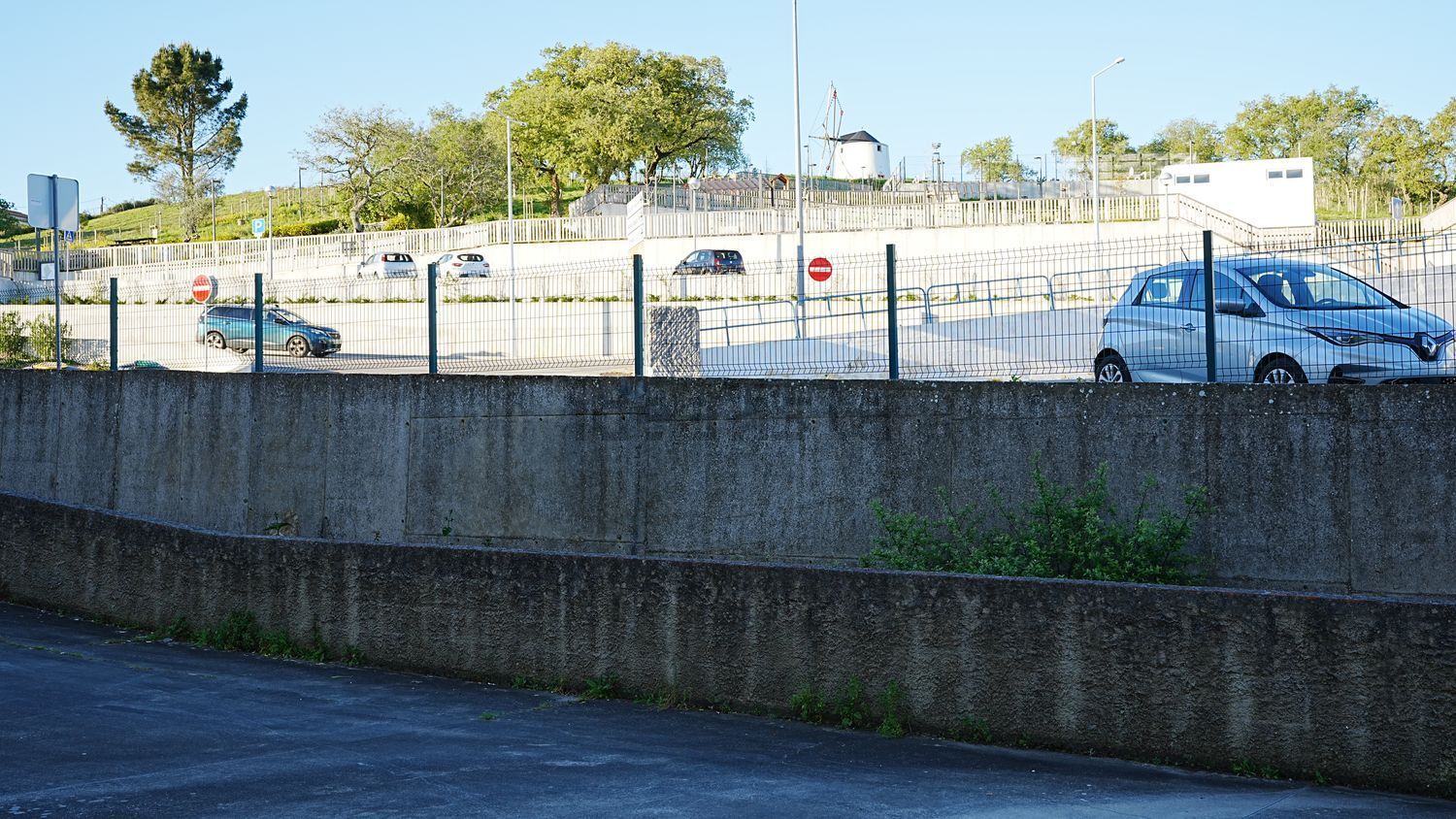 公寓 t3出售在Rua Movimento das Forças Armadas - 花园