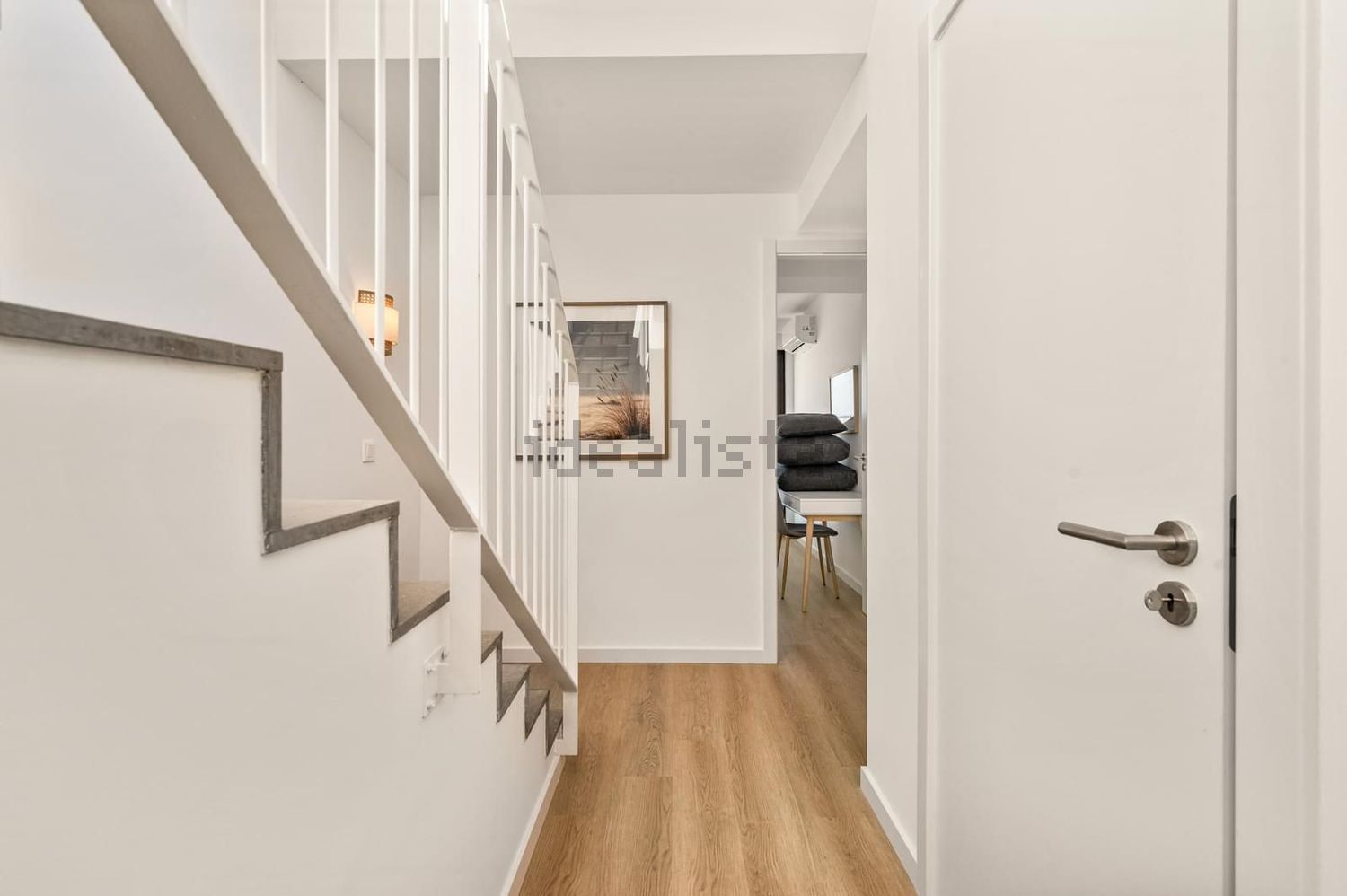 公寓 t3出售在Rua Isabel Arsénio - 详情