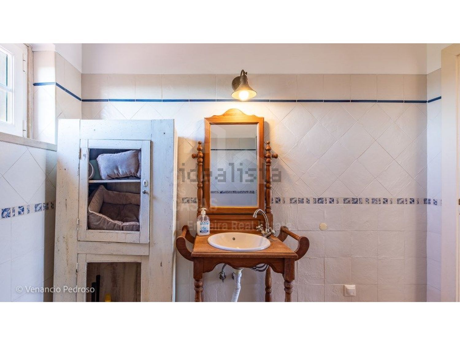 小楼房或独栋别墅出售在Encarnação - 卫生间