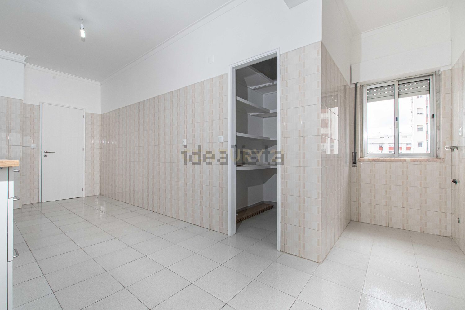 出租公寓 t2在Avenida Ernest Solvay, 4 - 试衣间