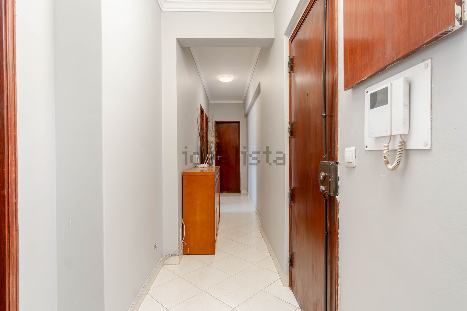 出租公寓 t2在Rua Ramiro Ferrão - 过道