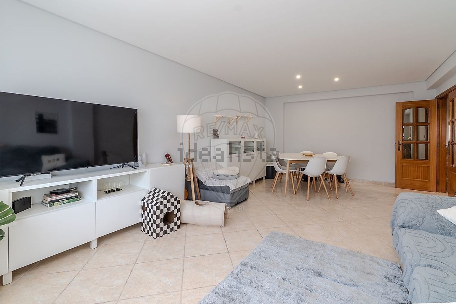 公寓 t2出售在Travessa da Cruz - 客厅