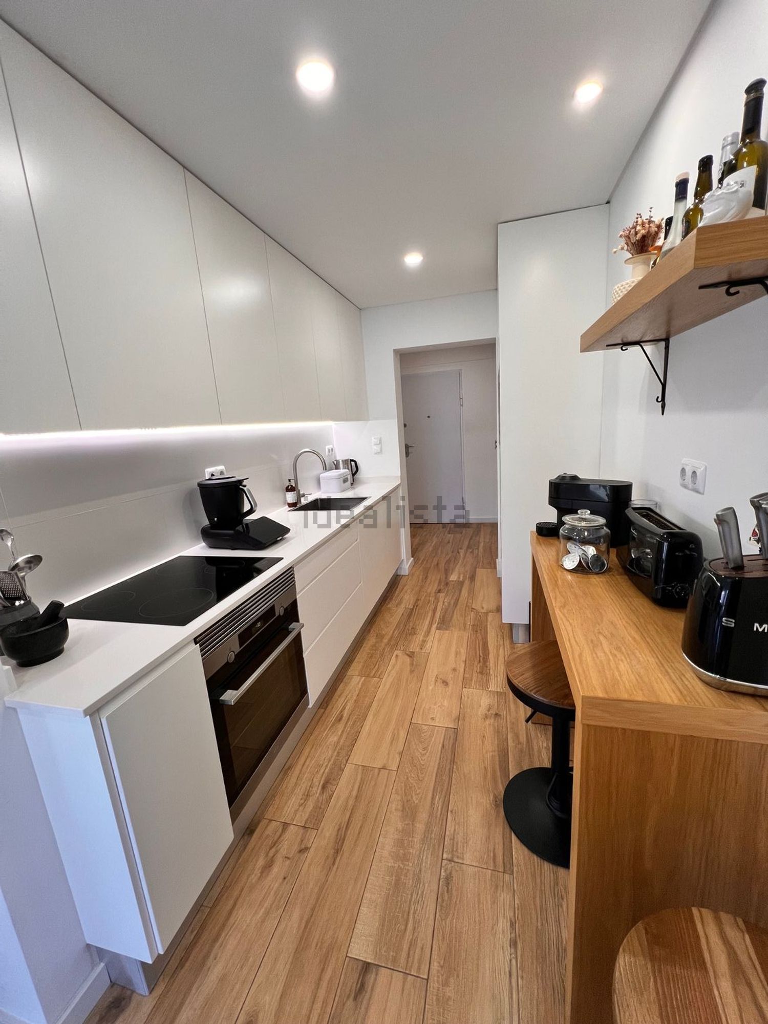 出租公寓 t3在Rua Guiomar Torresão, 61 - 厨房