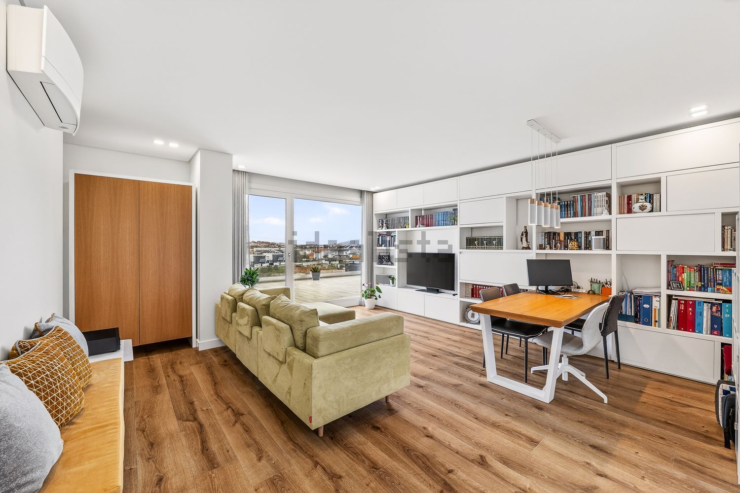 顶层公寓出售在Porto Salvo - 客厅