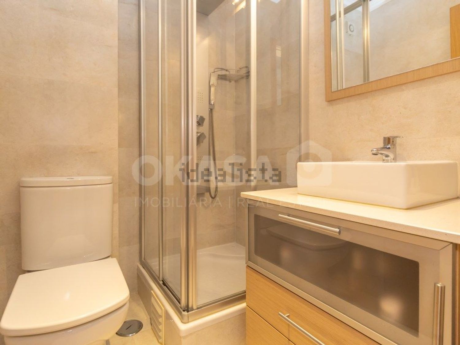 联排别墅出售在Rua Luís de Ataíde - 卫生间