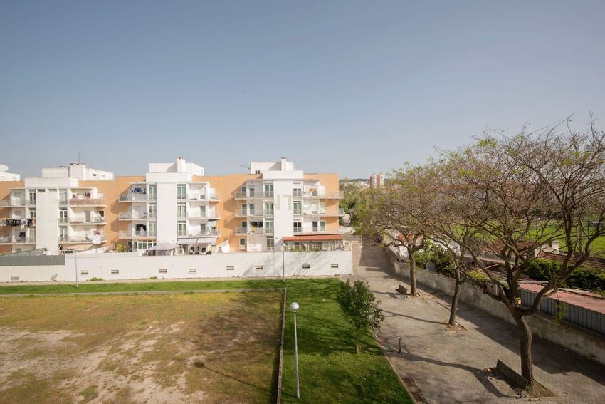 出租公寓 t3在Rua Melo Antunes, 36