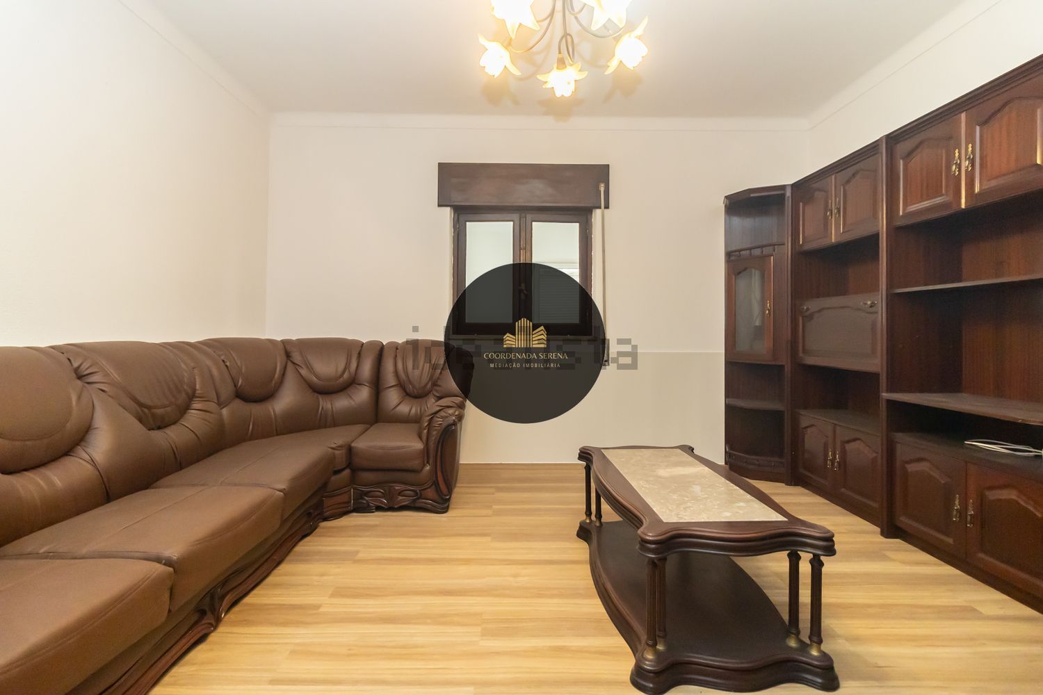 小楼房或独栋别墅出售在Cascalheira - Venda do Alcaide - 客厅