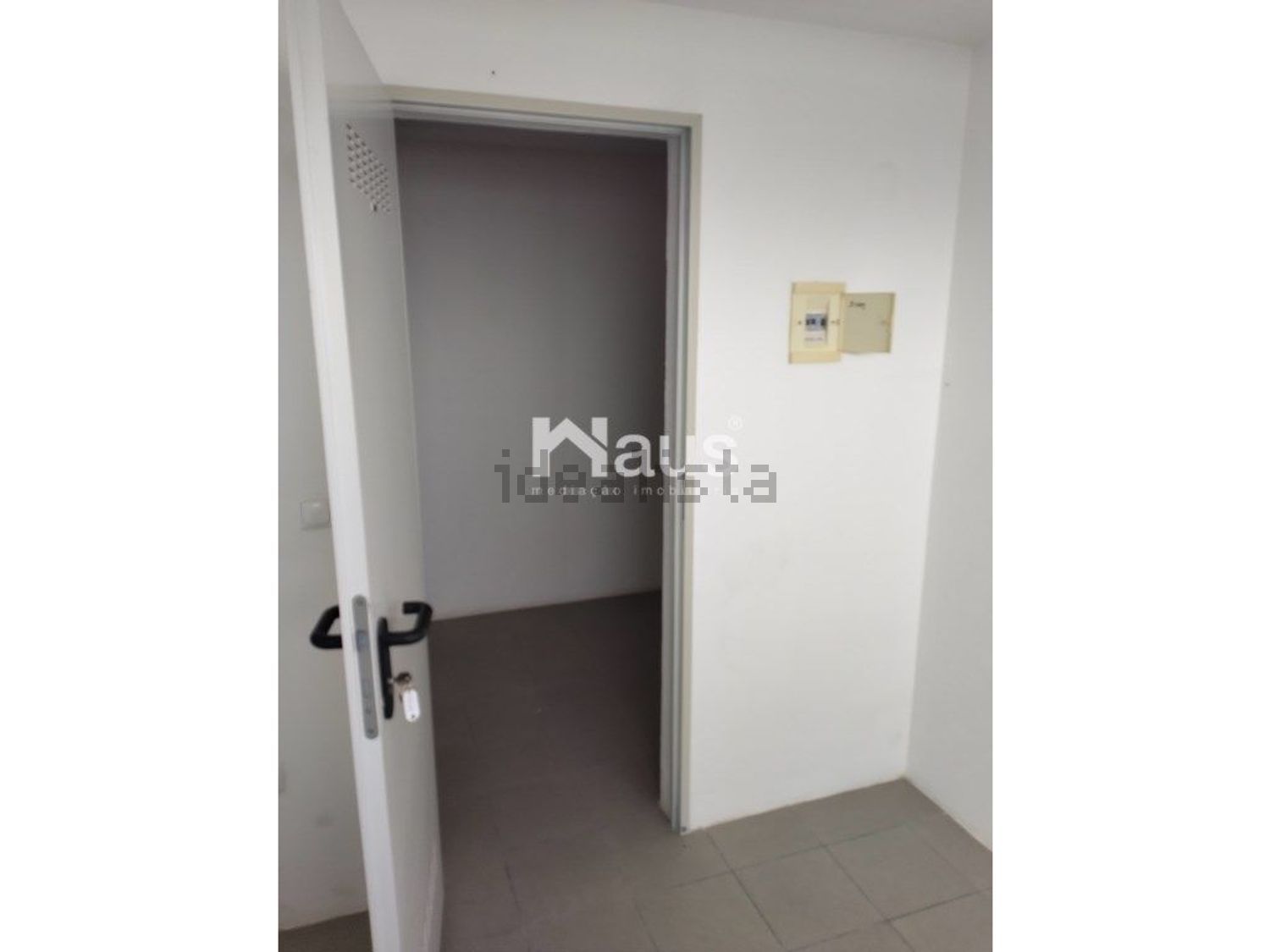 公寓 t3出售在Rua Garcia de Resende - 过道