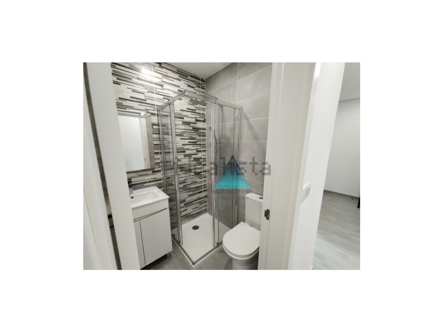 公寓 t3出售在Centro de Laranjeiro - 卫生间