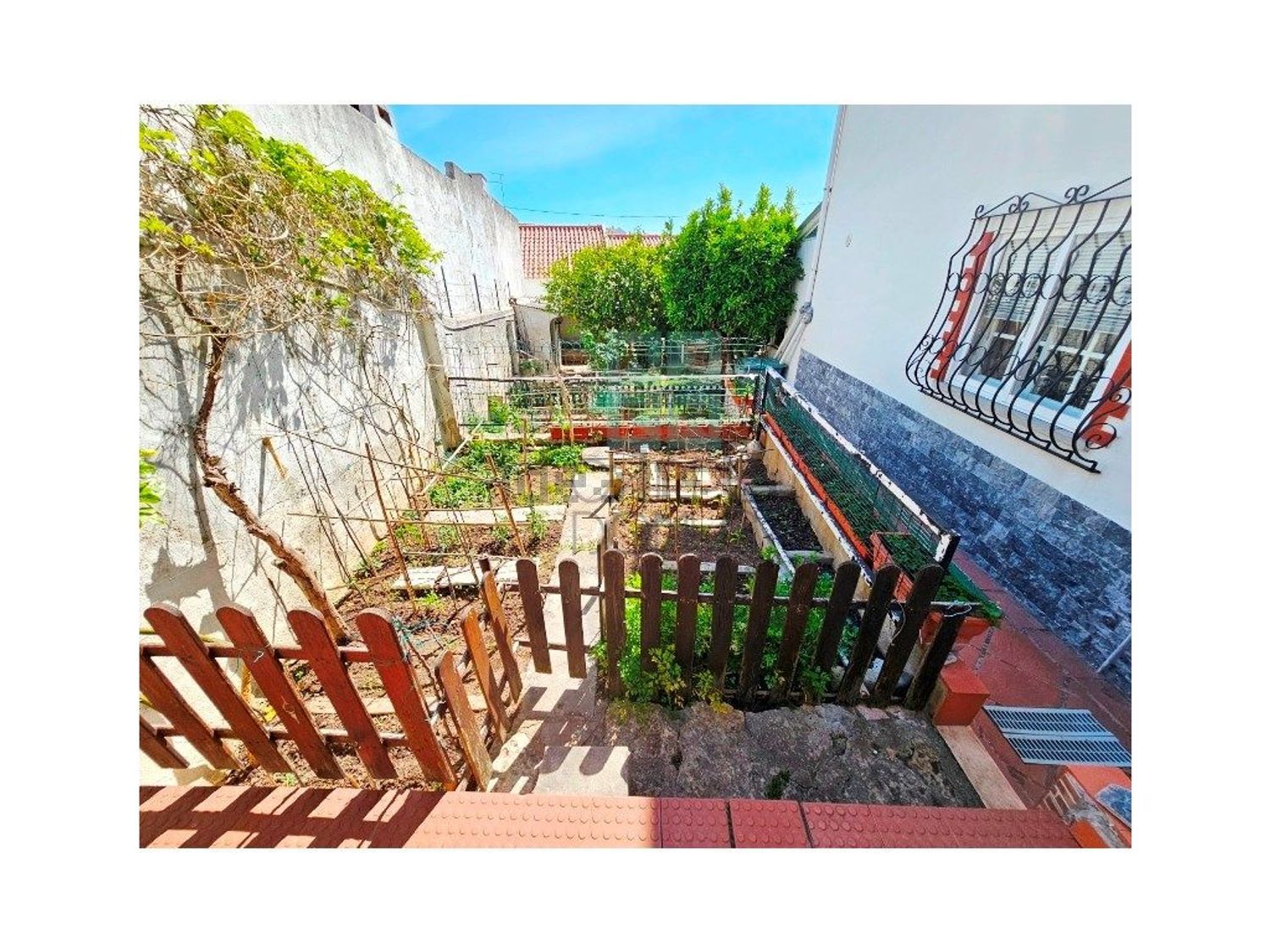 小楼房或独栋别墅出售在Rua Zambujal, 263 a - 阳台