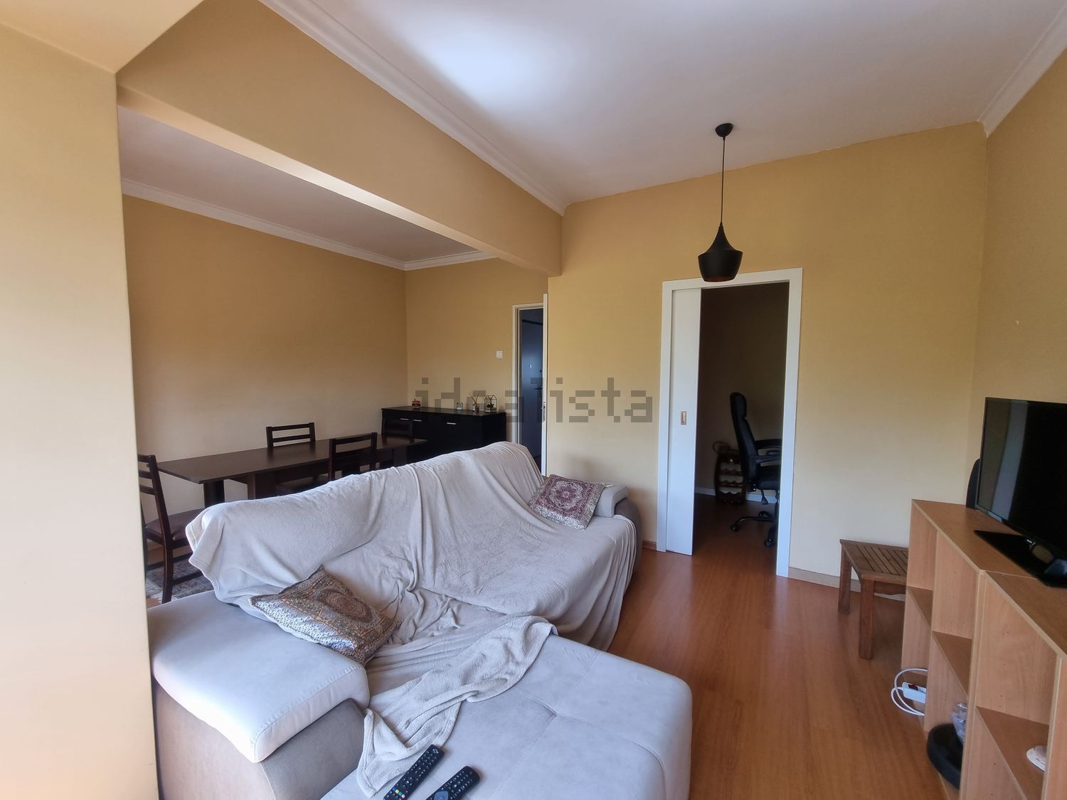 出租公寓 t2在Rua Paulo Reis Gil, 57 - 客厅