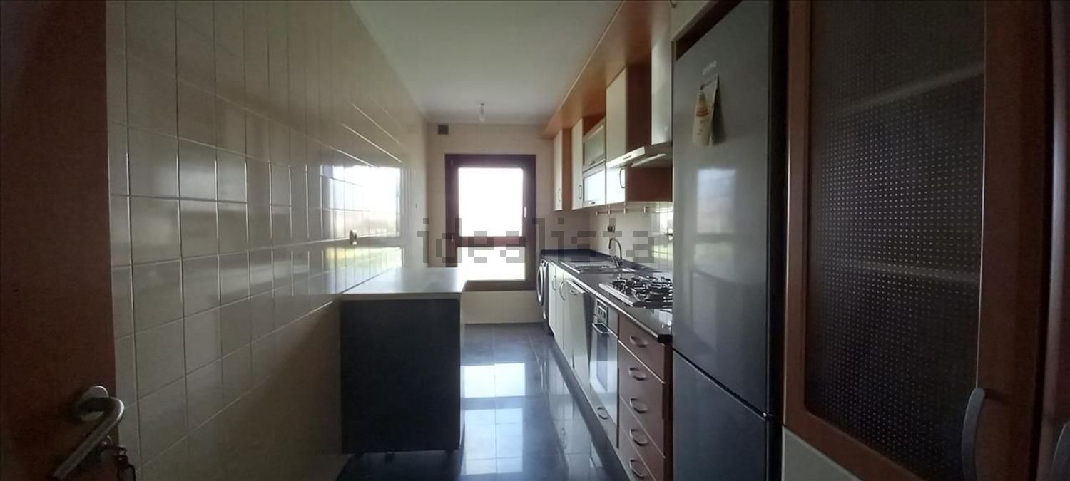 公寓 t1出售在Avenida Cidade de Bratislava - 厨房