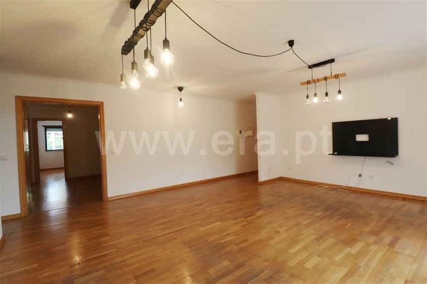 出租公寓 t3在Rua António Botto