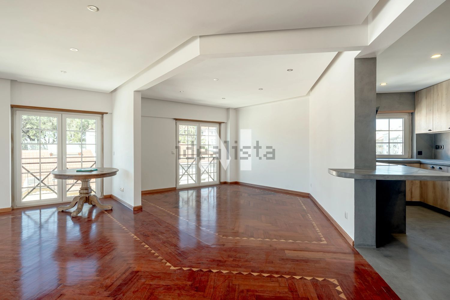 出租公寓 t4在Rua da Penha de França s/n - 餐厅