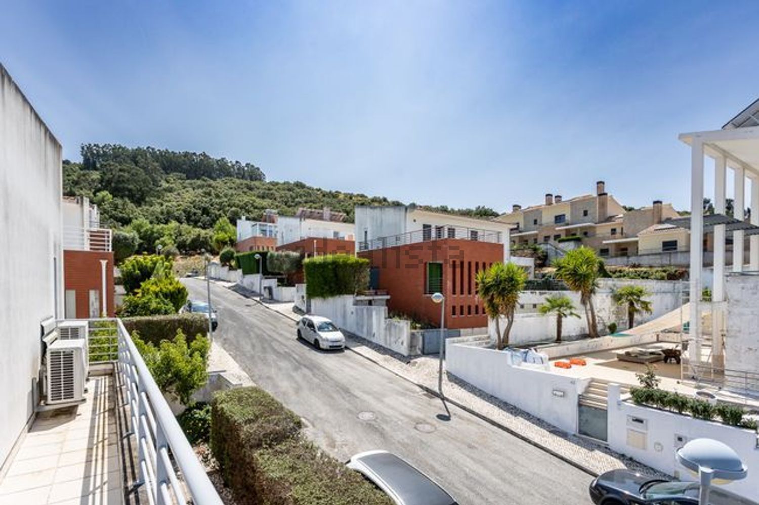 小楼房或独栋别墅出售在Rua Adão Manuel Ramos Barata - 视线