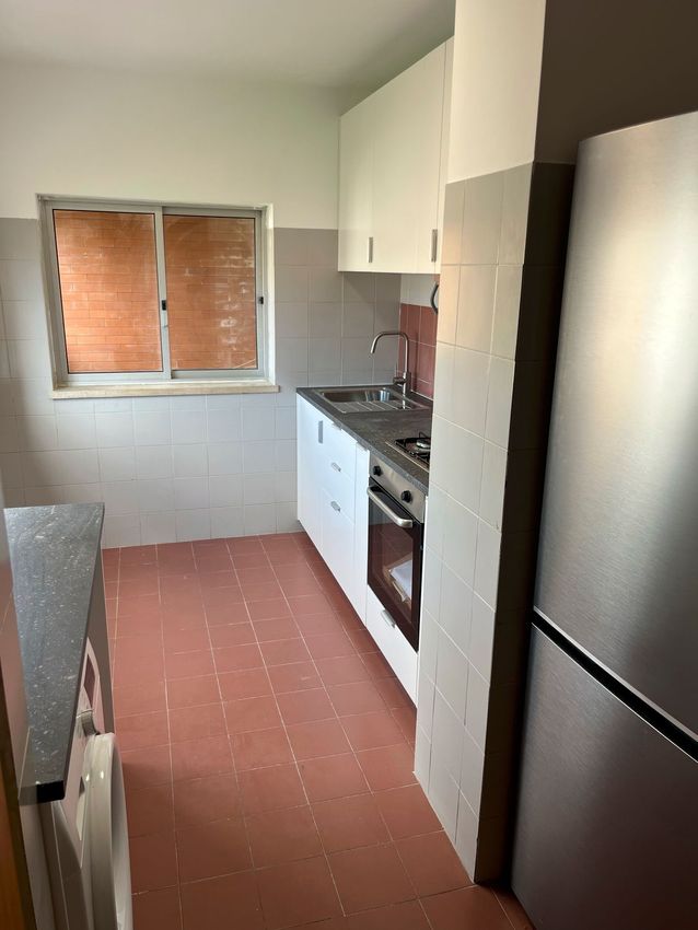 出租公寓 t3在Praça Aristides Mendes, 4 D