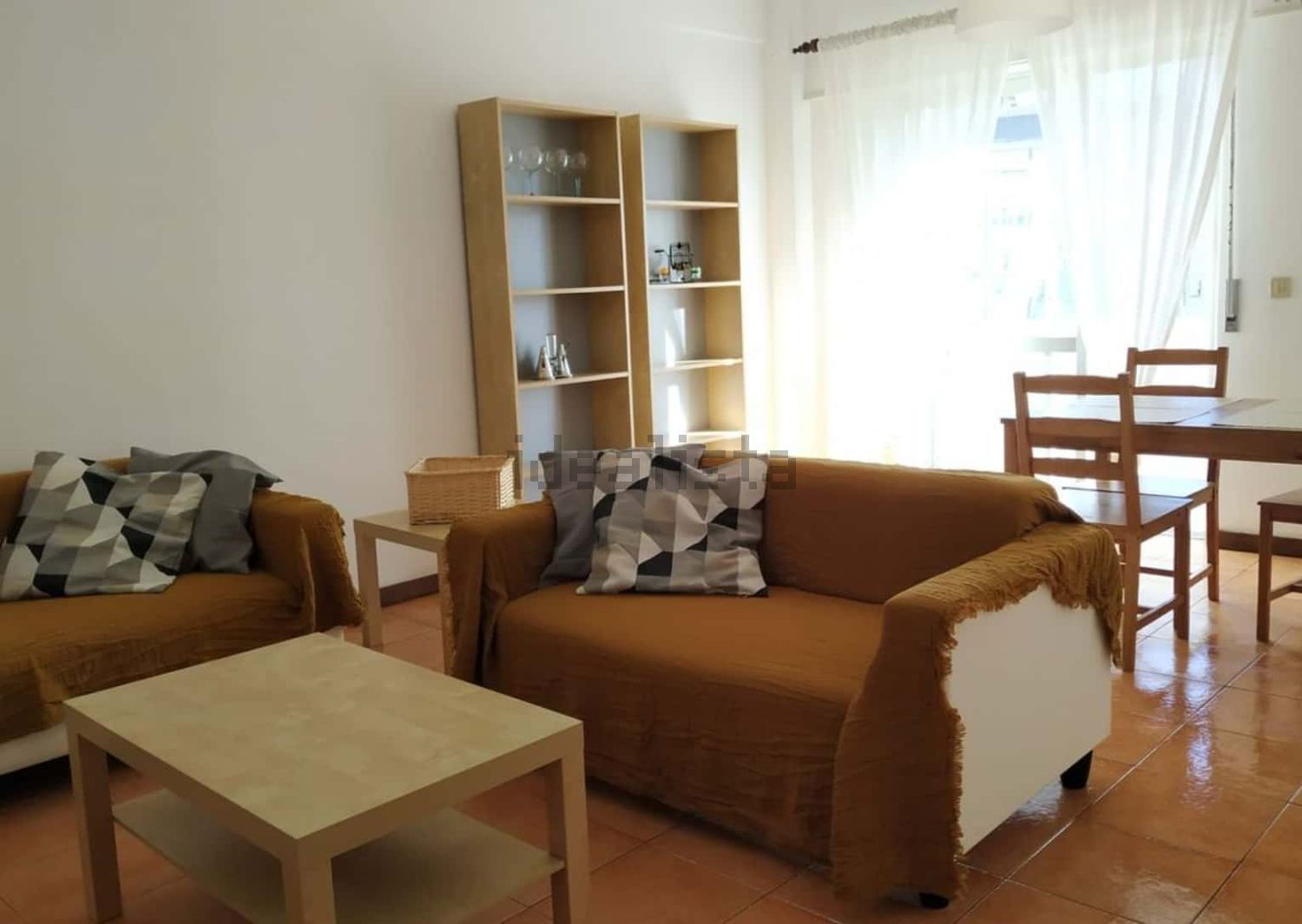 出租房间在Rua Cordeiro Ferreira, 16 - 客厅